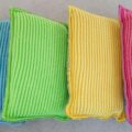 4 éponges vaisselle une face en microfibre, une face grattante